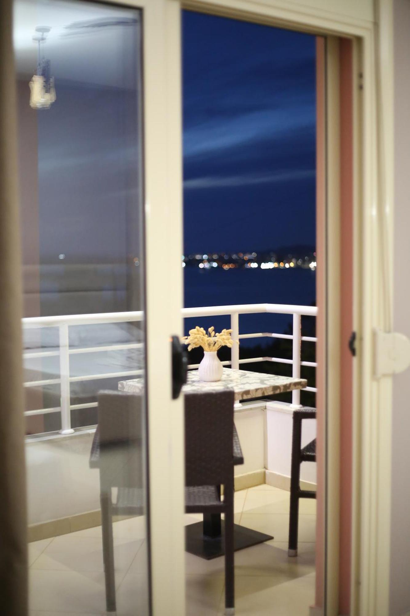 Tekb Rooms & Apartments Влёра Экстерьер фото