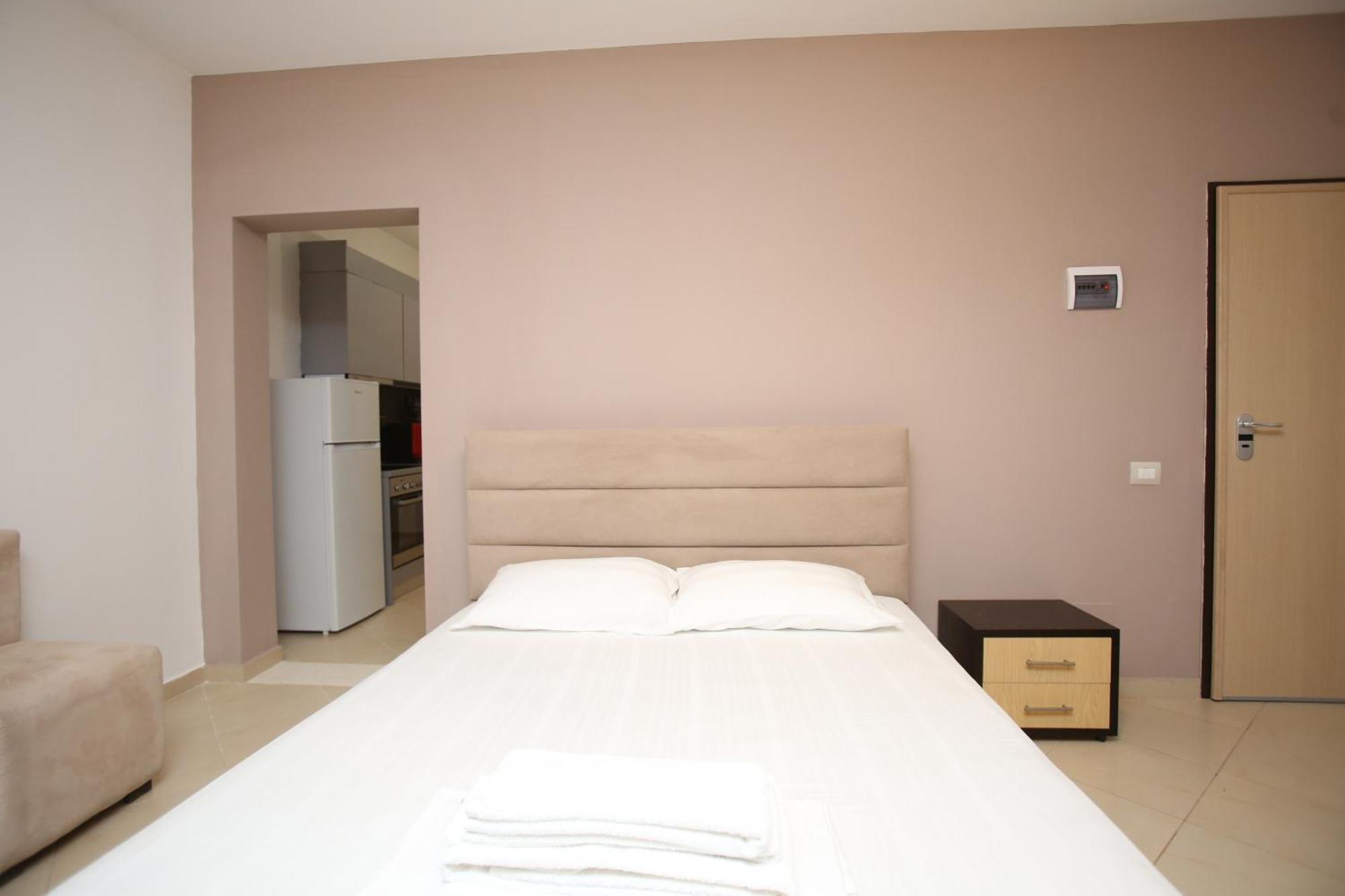 Tekb Rooms & Apartments Влёра Экстерьер фото